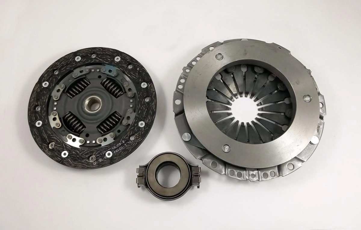 KIT DE EMBREAGEM VW FUSCA 1500/1600 BRASILIA/VARIANT/KOMBI 04.73/ - GOL 1600 AR - 200MM