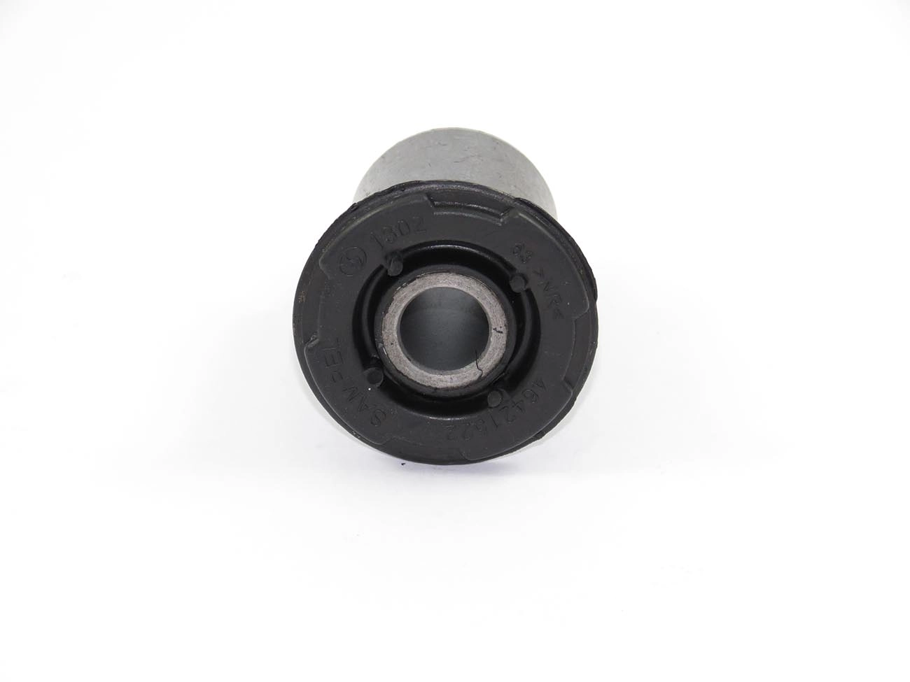 BUCHA DIANTEIRA BANDEJA SUSPENSÃO FIAT ARGO 17/ CRONOS 18/ STRADA 99/ DOBLO 02/