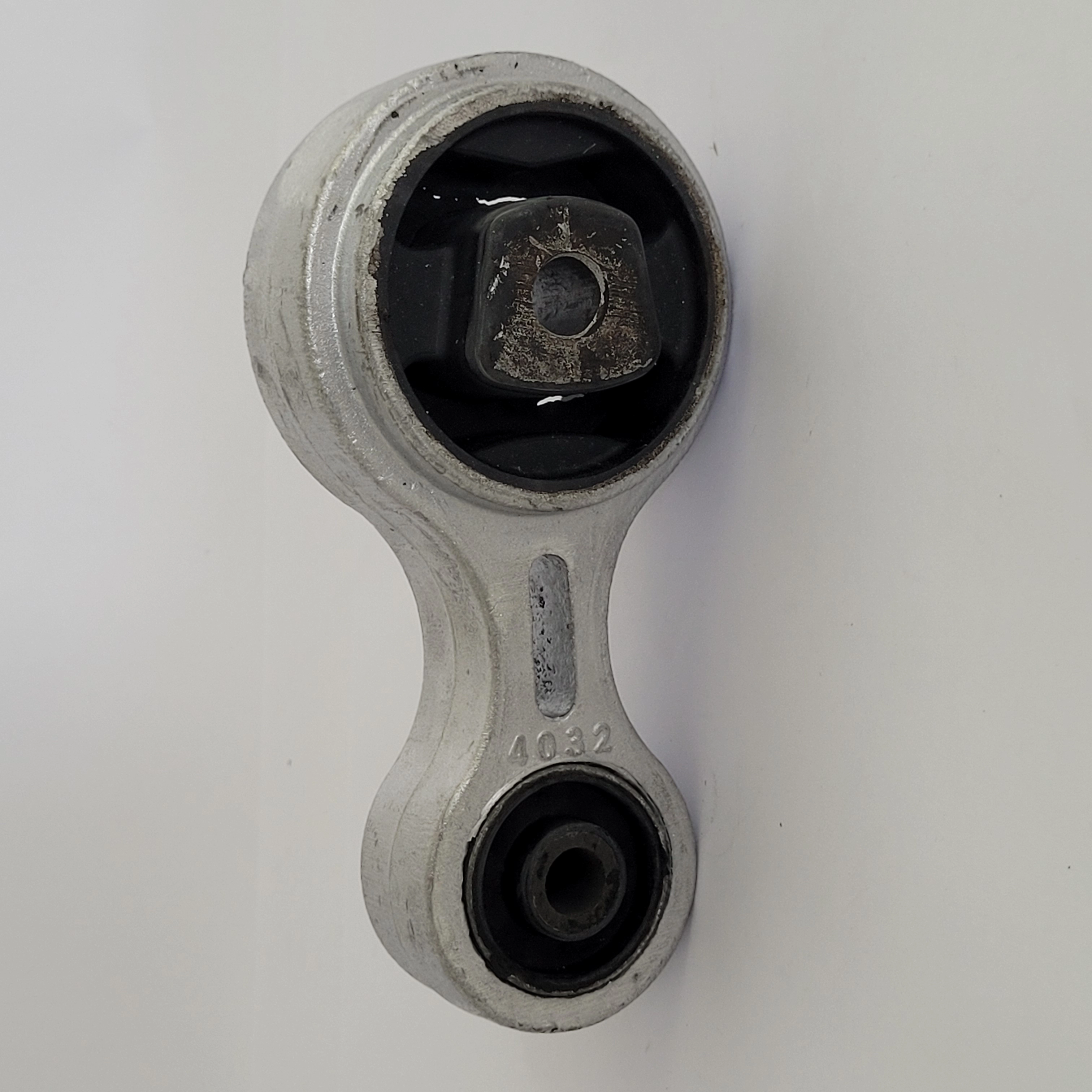 COXIM CAMBIO TRASEIRO FORD FUSION 2.3 2006/2009 - LIMITADOR DE TORÇÃO TIPO BIELA