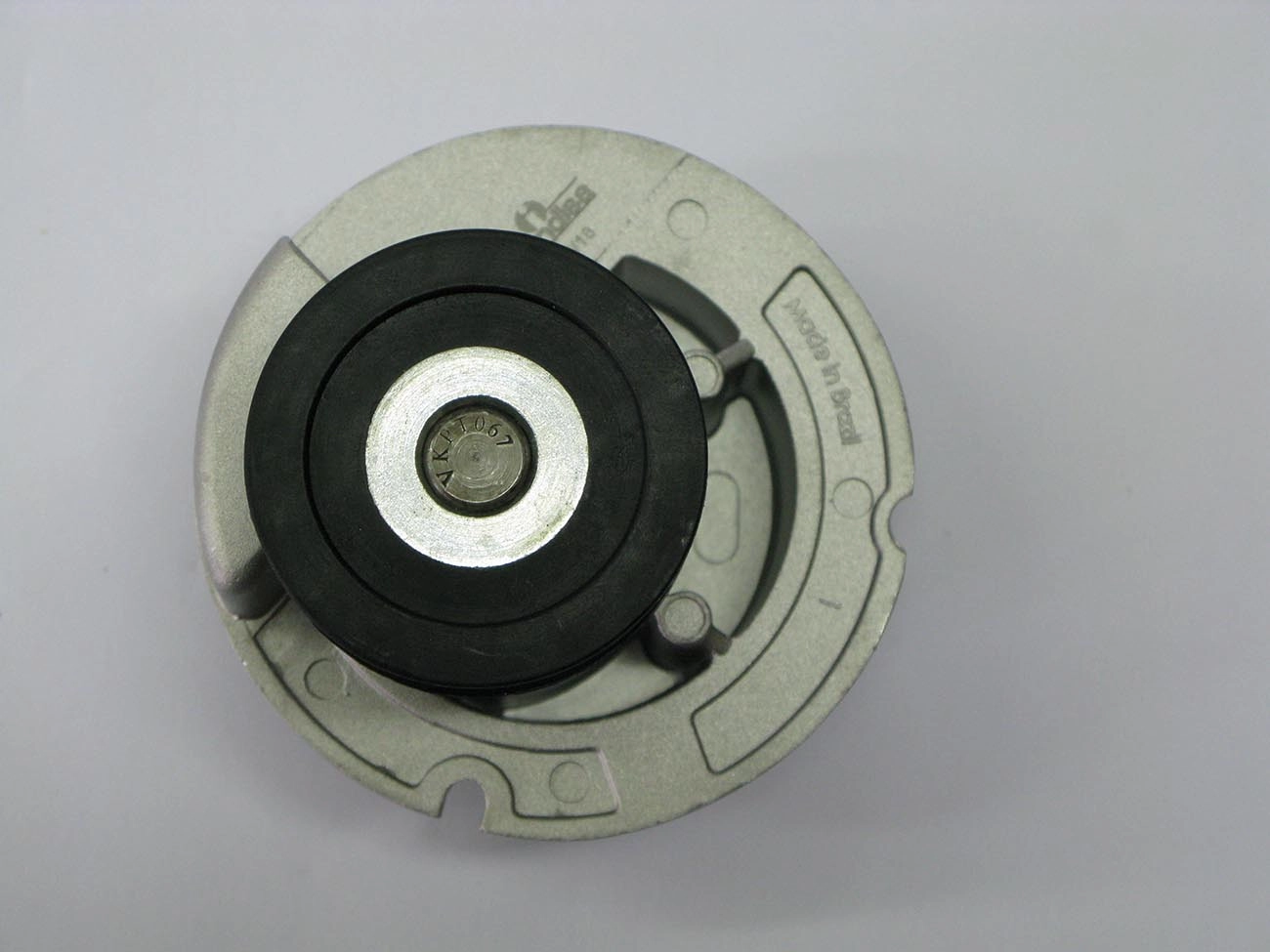 BOMBA ÁGUA LINHA LEVE GM NOVO CORSA 1.8/MERIVA 8V 02/ SPIN 12/18 ZAFIRA 01/