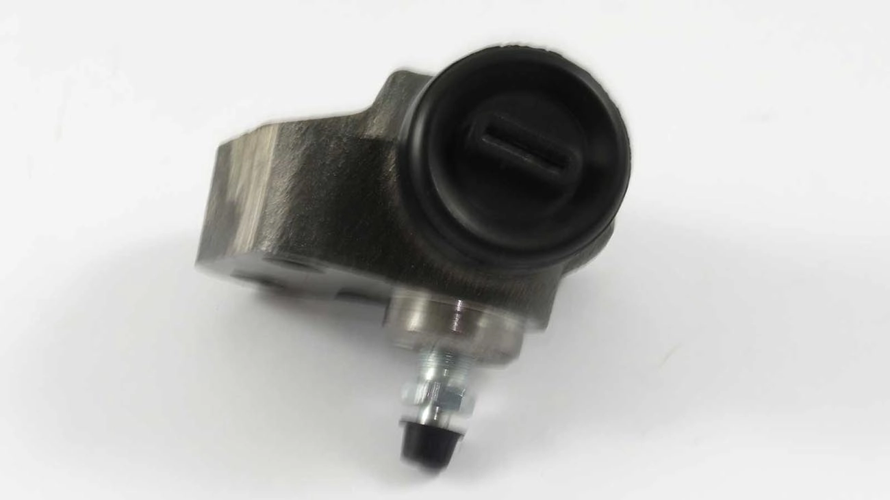 CILINDRO RODA DIANTEIRO INFERIOR LADO DIREITO DIANTEIRA VW KOMBI 67/82 1P