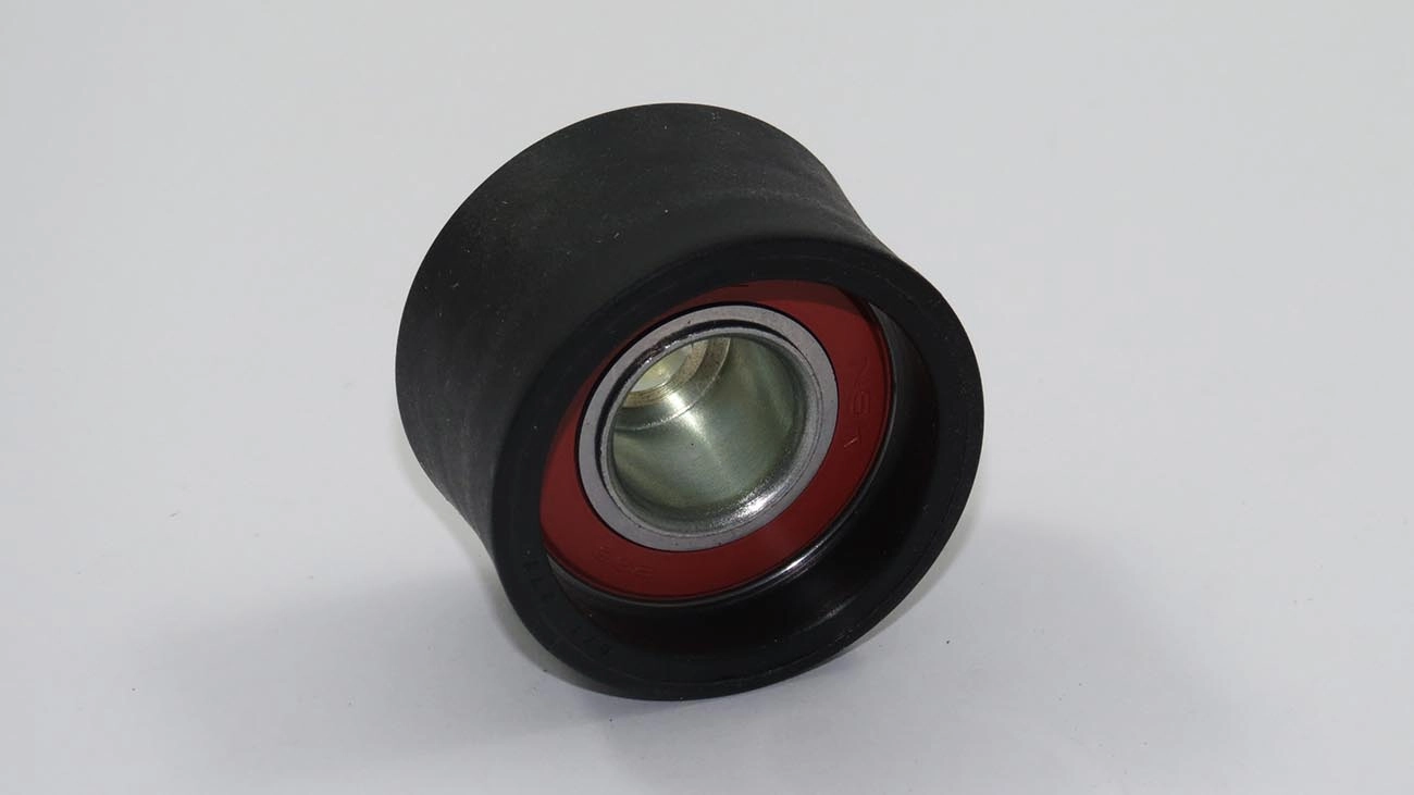 POLIA AUXILIAR CORREIA COMANDO FORD ESCORT 1.8 16V 97/01 - MONDEO 16V 94/98 - 10.30X48.20X29.20MM