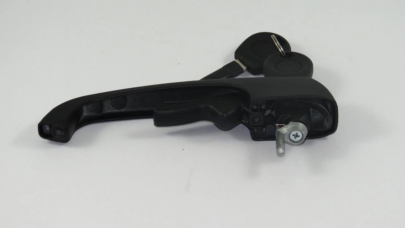 MACANETA EXTERNA VW KOMBI KLIPPER TODAS - CAMINHOES TODOS - DIANTEIRA PRETA