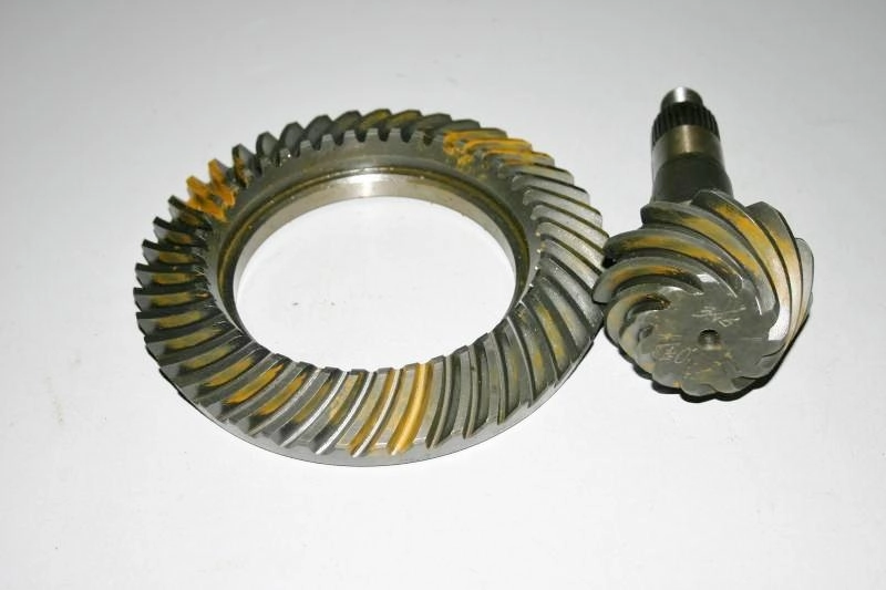 COROA E PINHAO 13X41 FORD F-1000 - GM A/C/D-10 13X41 - DANA 405/BRASEIXOS 405