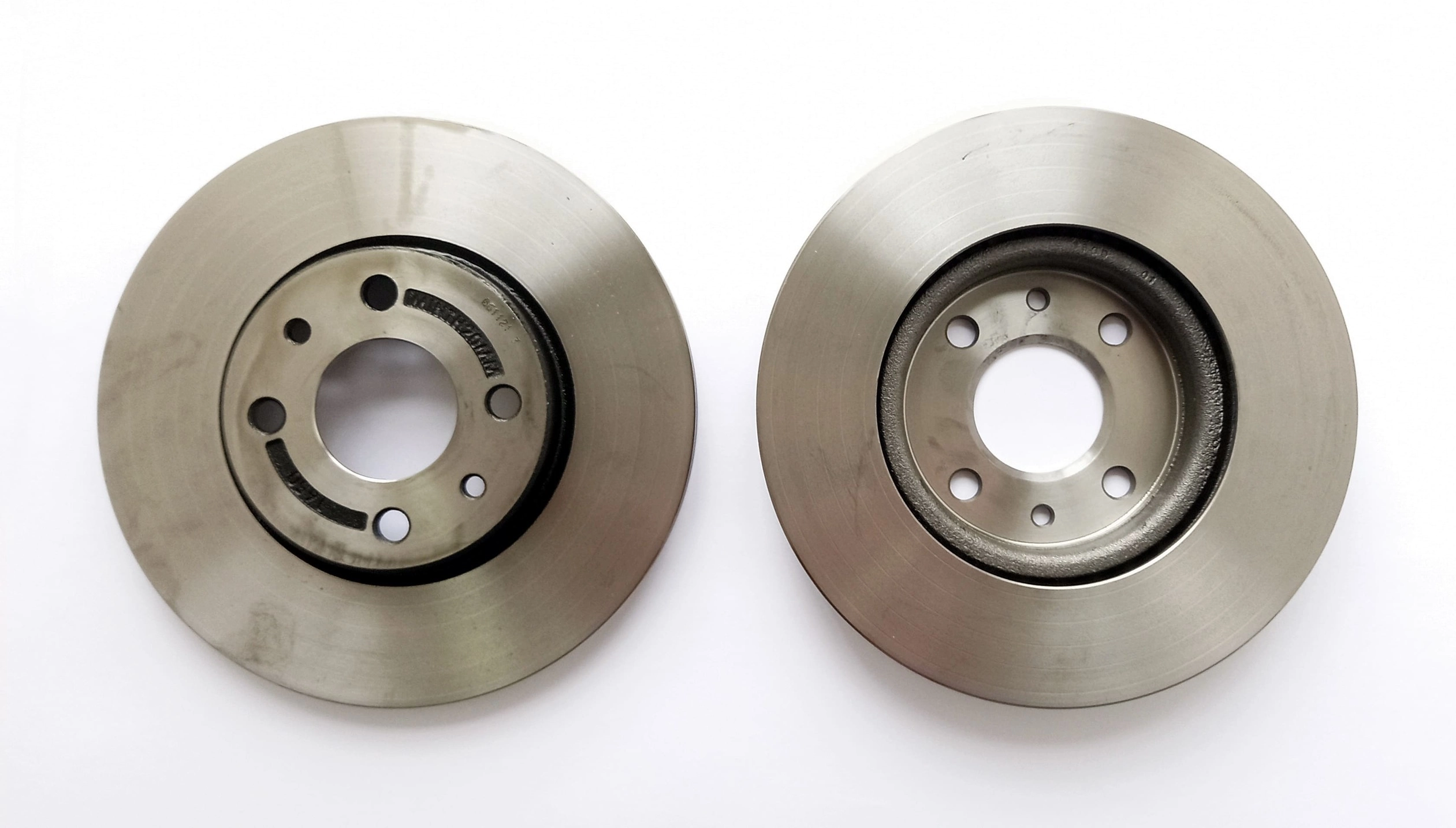 DISCO FREIO DIANTEIRO VENTILADO 257,20MM 4 FUROS FIAT ARGO/CRONOS 17/21 FIORINO 13/21 GRAND SIENA/LINEA V
