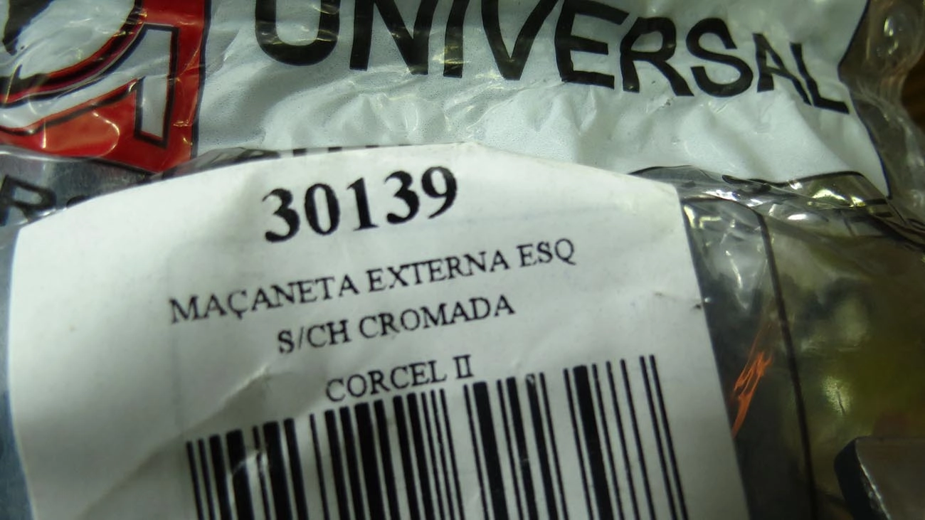 MACANETA EXTERNA FORD CORCEL/BELINA II/DEL REY CROMADA ESQUERDA