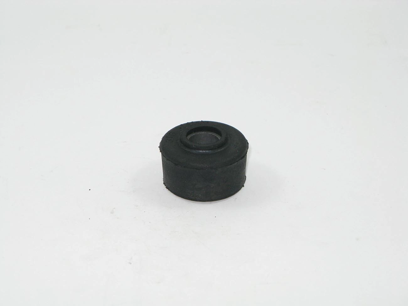 BUCHA BRAÇO TENSOR SUSPENSÃO DIANTEIRA TIRANTE FORD CORCEL/BELINA/DEL REY/PAMPA 78/84 DIANTEIRO