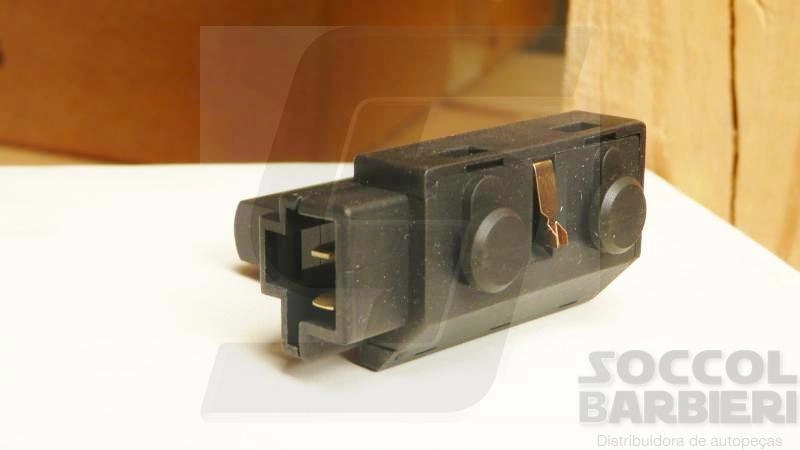 INTERRUPTOR DE FREIO - GM CORSA/VECTRA 2006/ - S-10 96/2000 - S-10 2.8