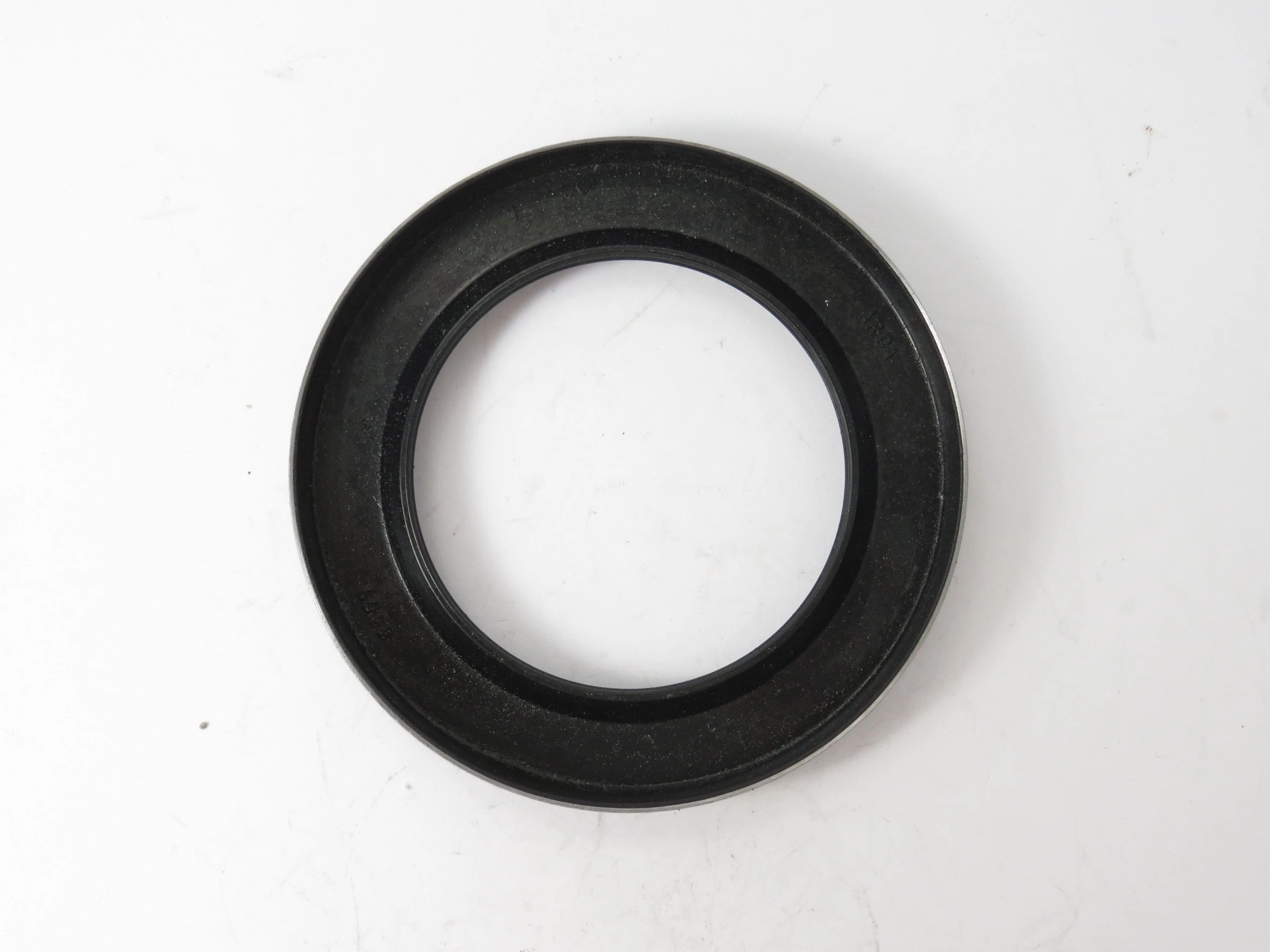 RETENTOR CUBO RODA DIANTEIRO 55,10X82,00X10,00M DIANTEIRA TOYOTA BANDEIRANTES 60/82 TOMADA FORÇA 55,10X82X10MM