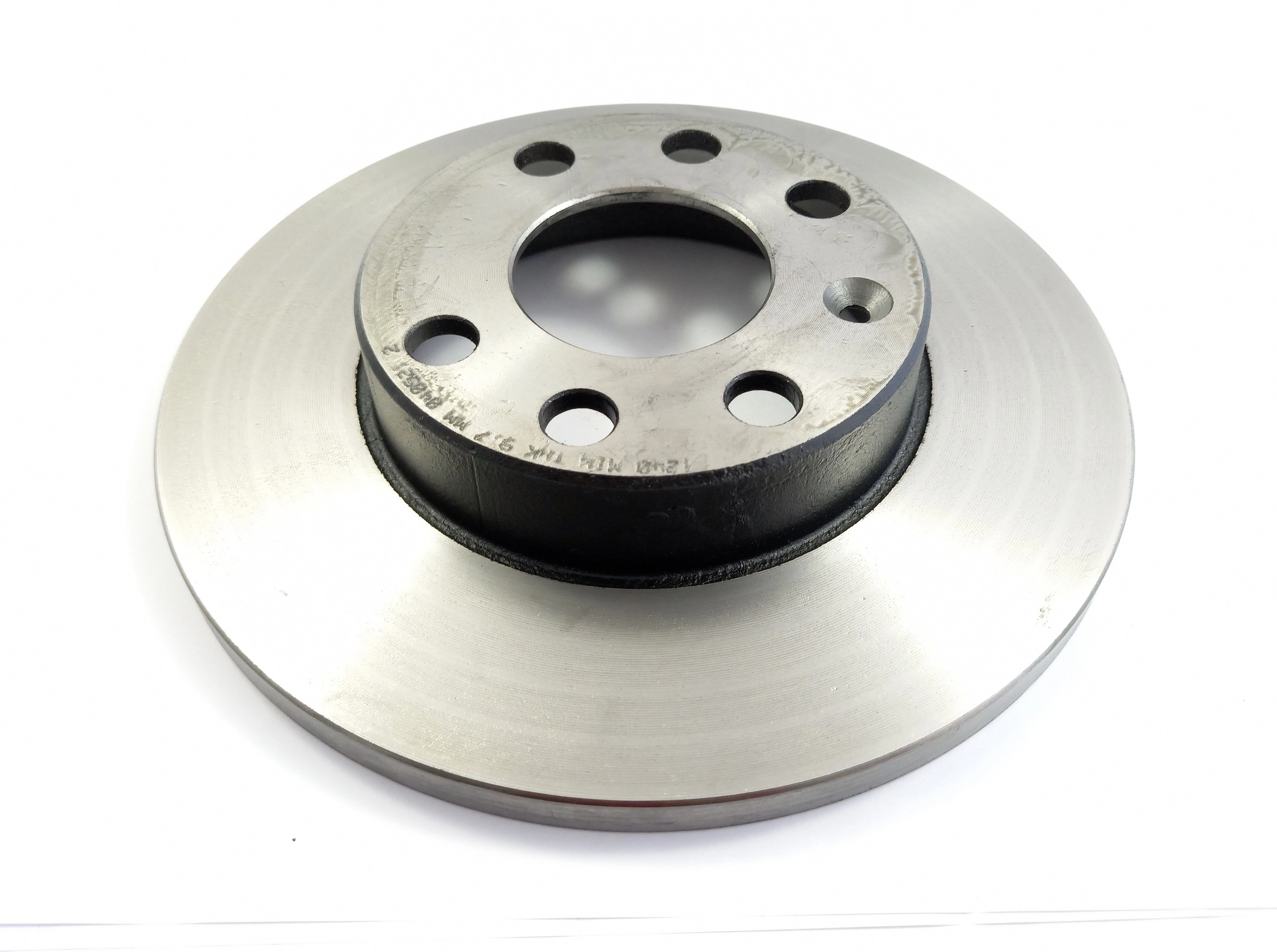 DISCO FREIO DIANTEIRO SÓLIDO 236MM 4 FUROS GM CORSA 1.0 8V 94/ 94/96 CELTA 00/