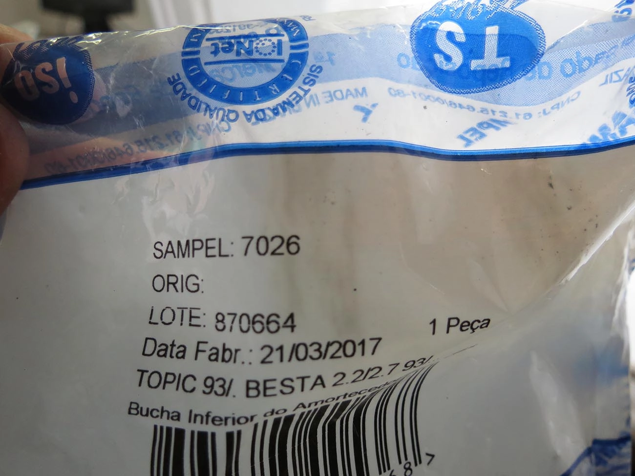 BUCHA AMORTECEDOR KIA BESTA 2.2/2.7 93/  - ASIA TOPIC 93/ DIANTEIRA INFERIOR