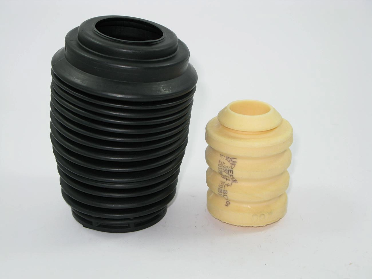 KIT AMORTECEDOR DIANTEIRO FORD MONDEO 97/2001