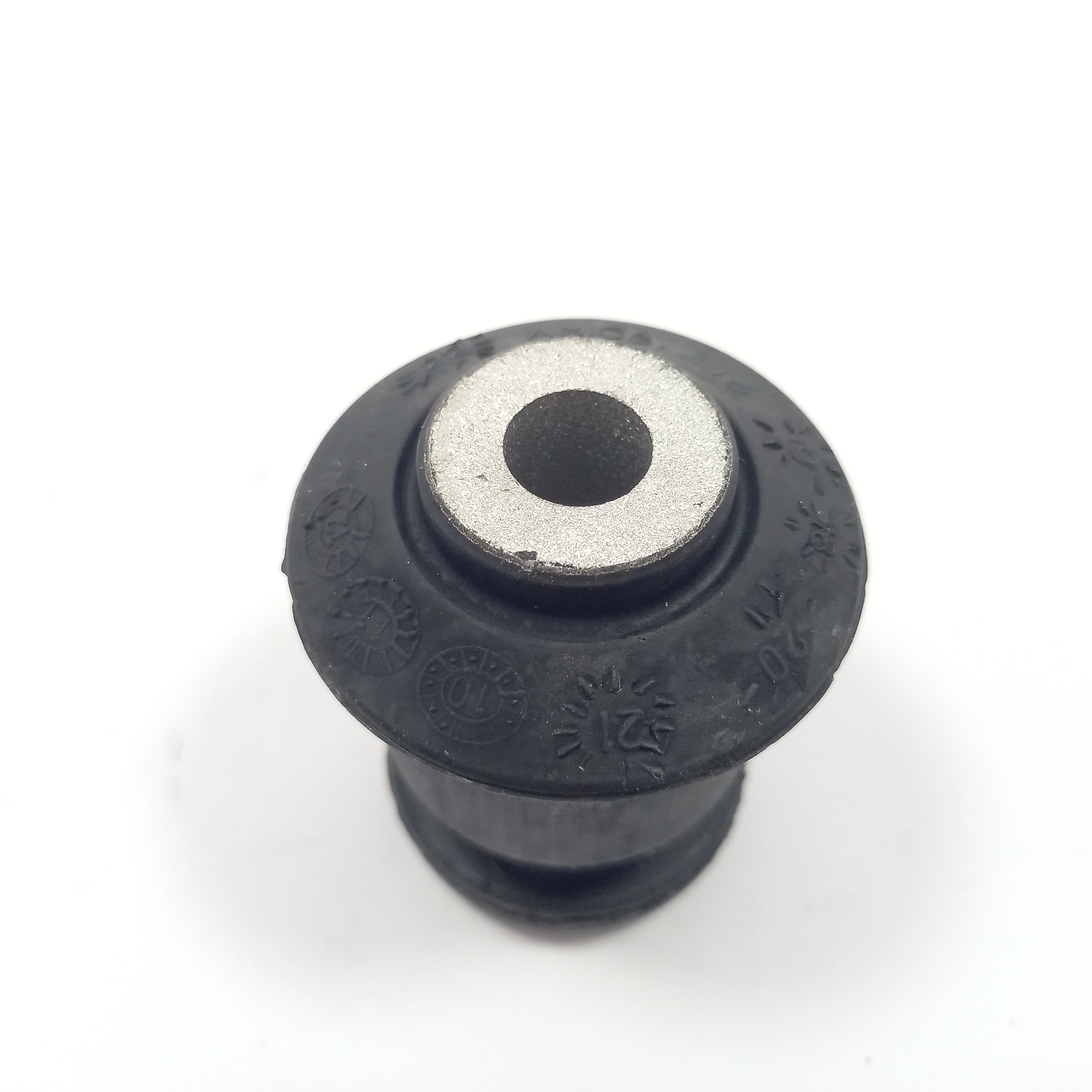 BUCHA DIANTEIRA BANDEJA DIANTEIRA FIAT BRAVO 11/16 LINEA 07/16 PUNTO 07/17 STILO 03/11