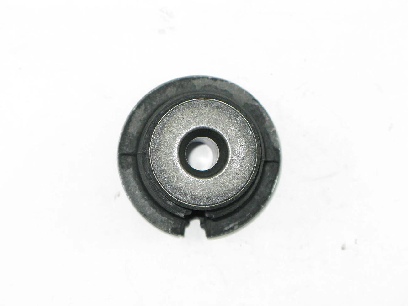 BUCHA DIANTEIRA QUADRO MOTOR 10 MM SUSPENSAO VW GOL/VOYAGE/PARATI/SAVEIRO 86/97 10MM