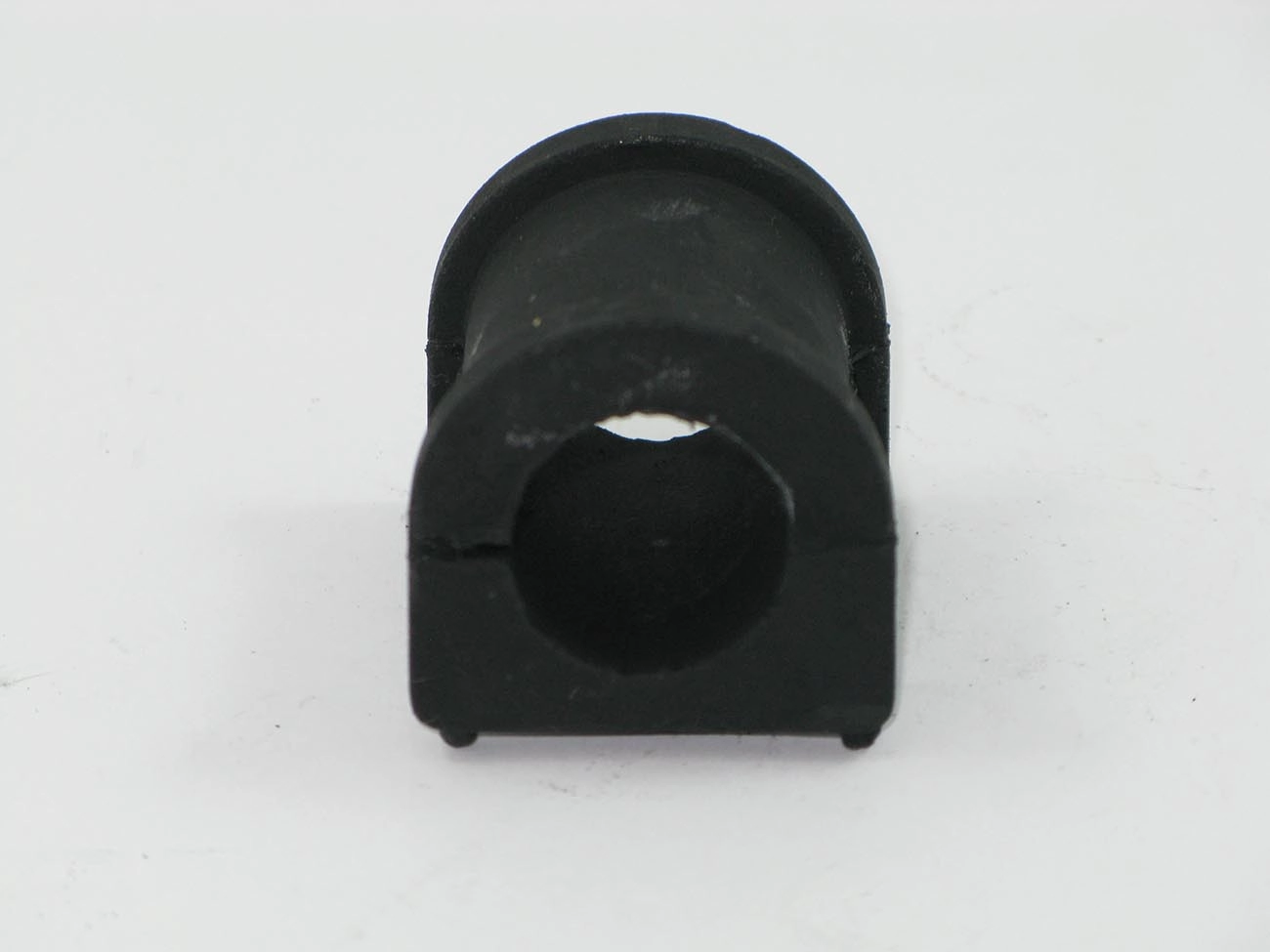 BUCHA DO ESTABILIZADOR DIANTEIRO GM CORSA 97/02 CLASSIC 02/ PICK-UP 95/03 WAGON 97/02 - FURO 21,2MM