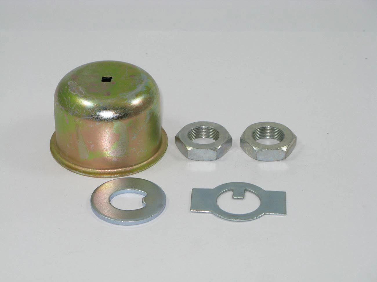 KIT CALOTA RODA DIANTEIRA ESQUERDA COM FURO VW KOMBI 82/ ESQUERDO