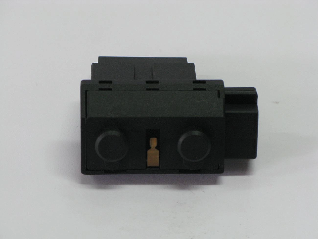 INTERRUPTOR DE FREIO - GM CORSA/VECTRA 2006/ - S-10 96/2000 - S-10 2.8