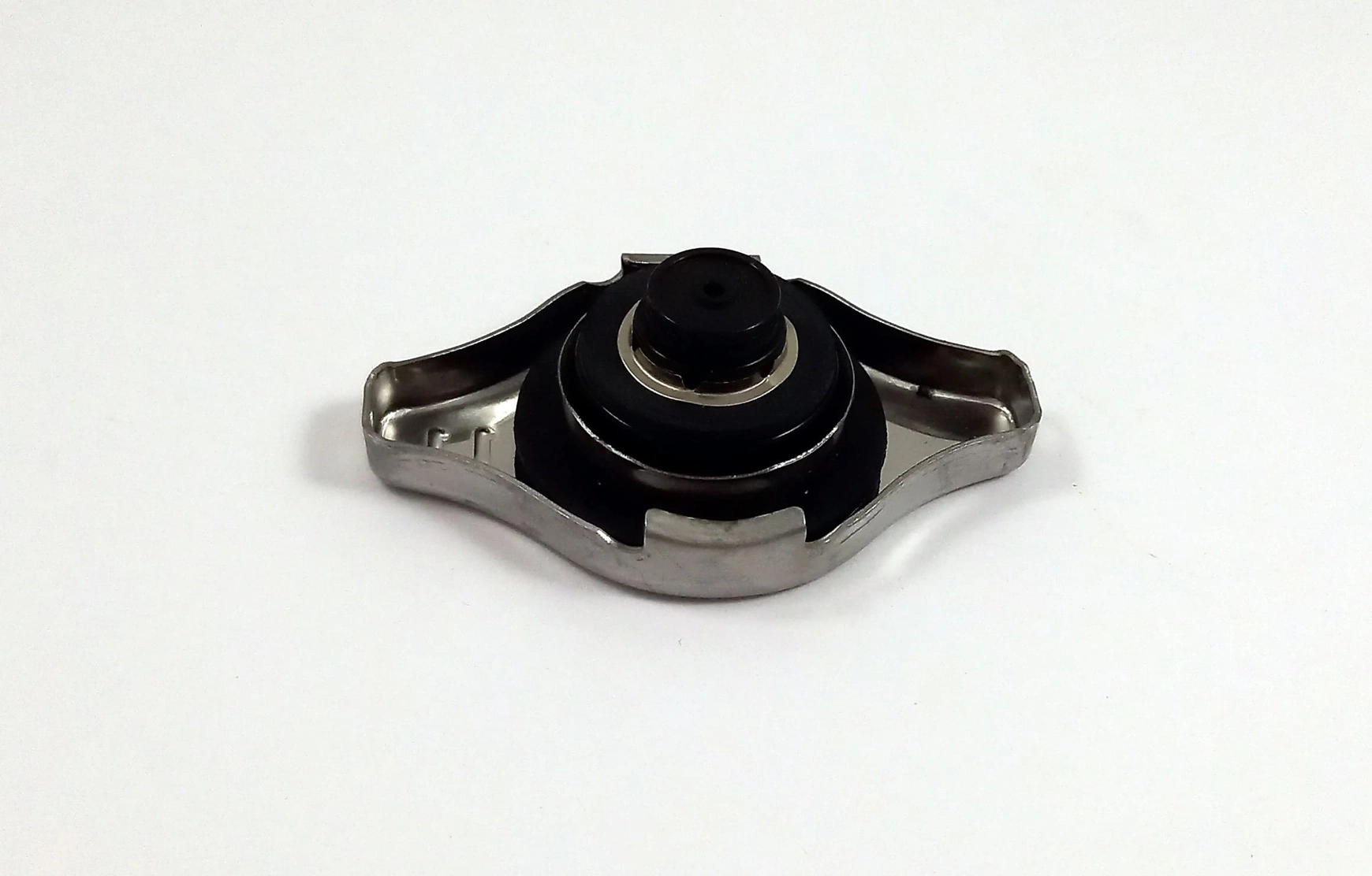 TAMPA RADIADOR TOYOTA HILUX 2.7 2009/ETIOS 1.3/1.5 2012/CHERRY TIGO 2010/HONDA CIVIC 92/CITY 10/FIT