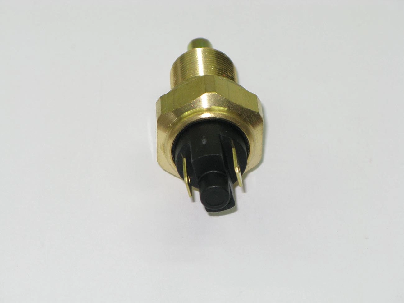 INTERRUPTOR LUZ DE RE - FORD CORCEL/BELINA - 71/77