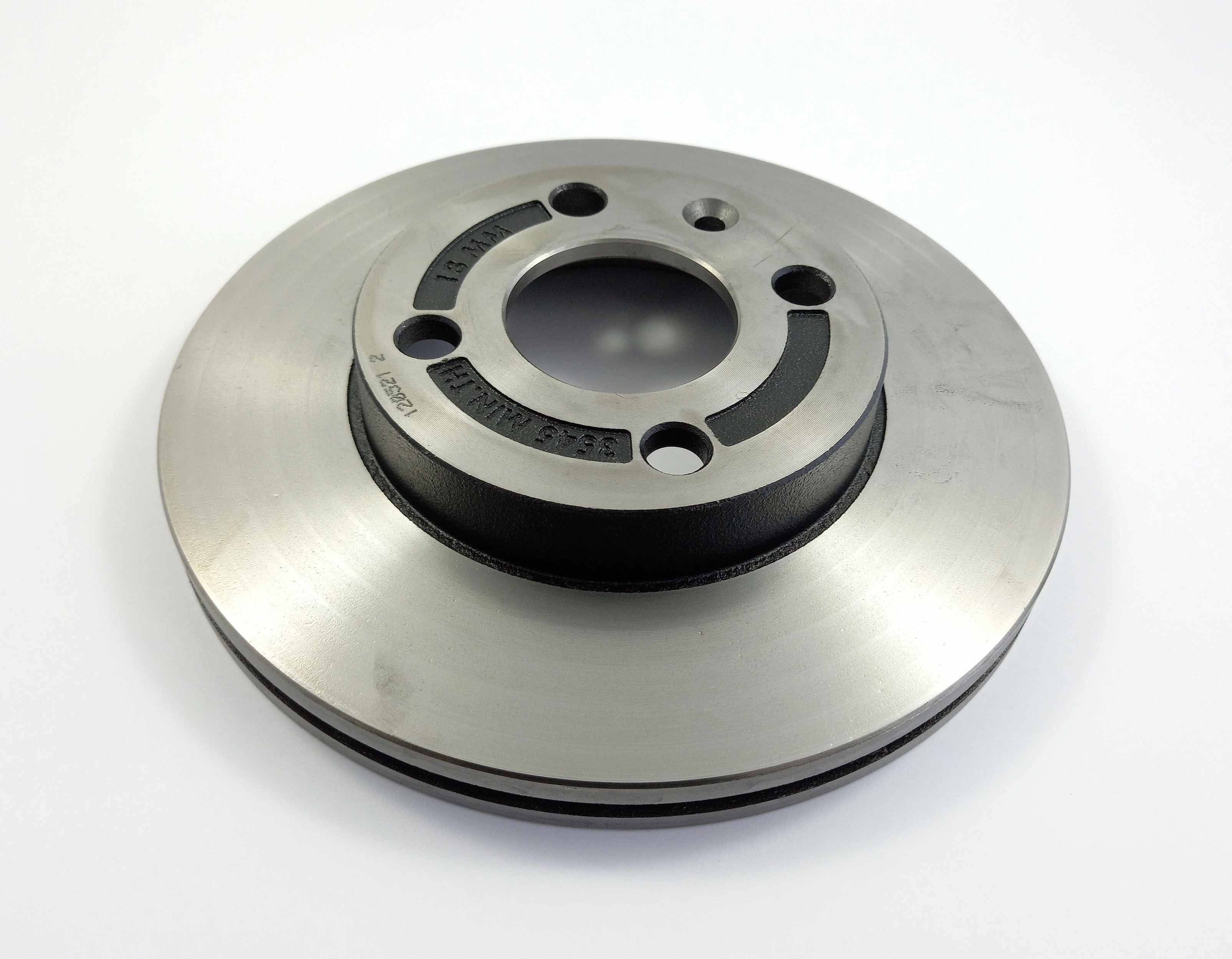 DISCO DE FREIO DIANTEIRO GM ONIX/NOVO PRISMA 13/ TODOS - COBALT 12/ SEM ABS  - VENTILADO 240MM
