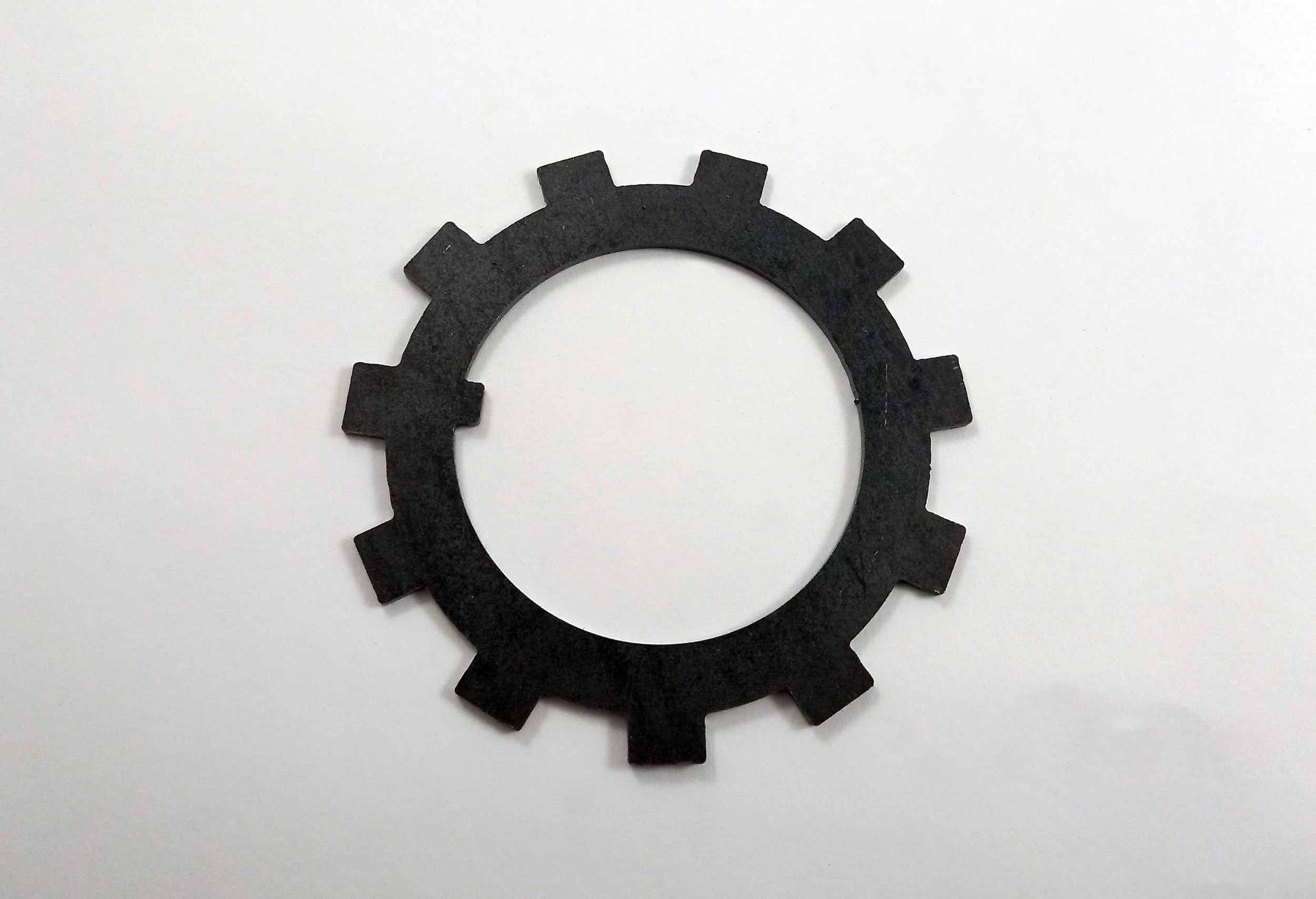 ARRUELA/TRAVA ARANHA 67MM VW 11/12/13/14.130 FREIO A AR - FORD F750/13000 A F22000 /92 - GM D70