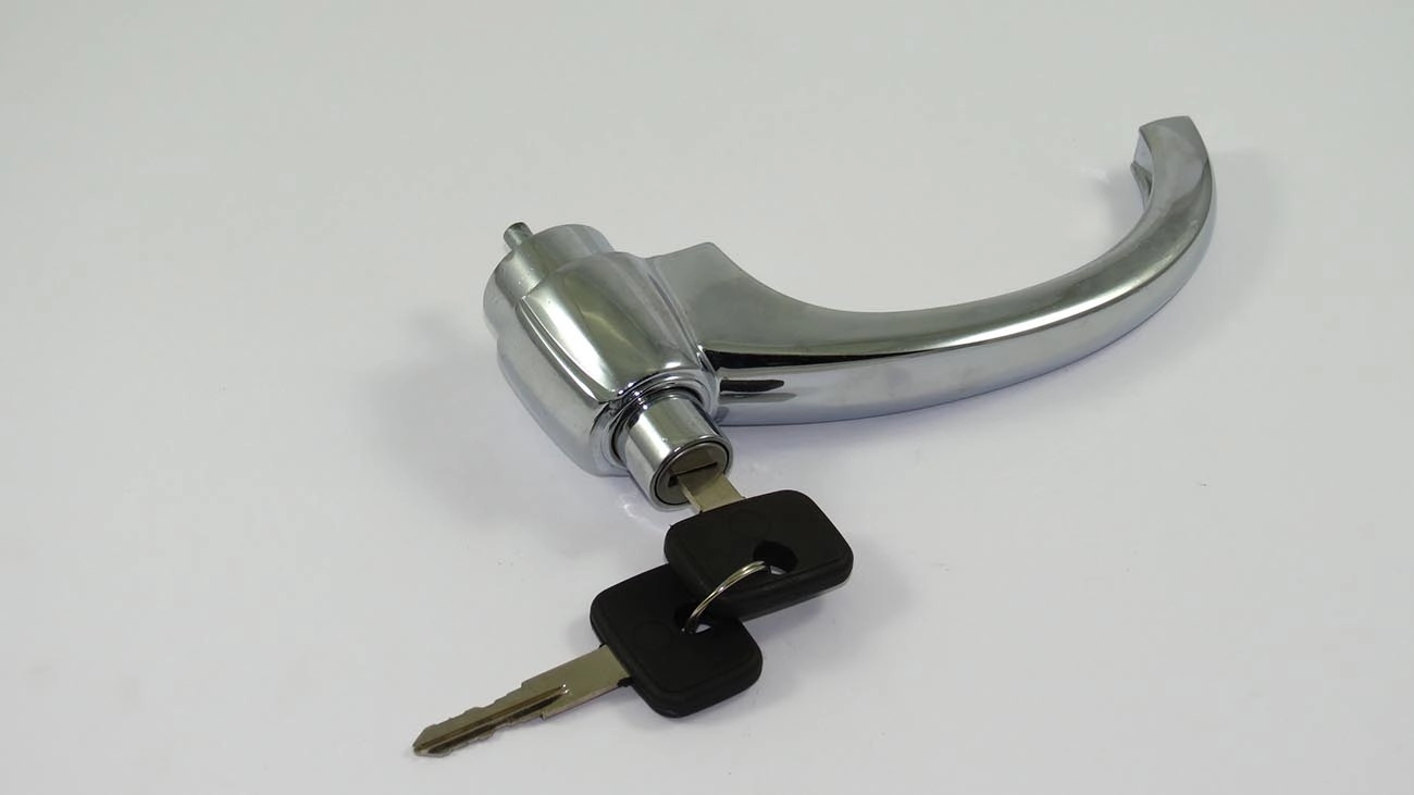 MACANETA EXTERNA GM A/C/D-10/14/15/60/70/80 64/84 - CROMADA C/CHAVE