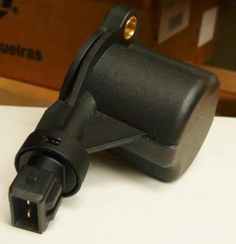 INTERRUPTOR DE LUZ DE RE - VW POLO CLASSIC/VAN / AUDI A3 / TT