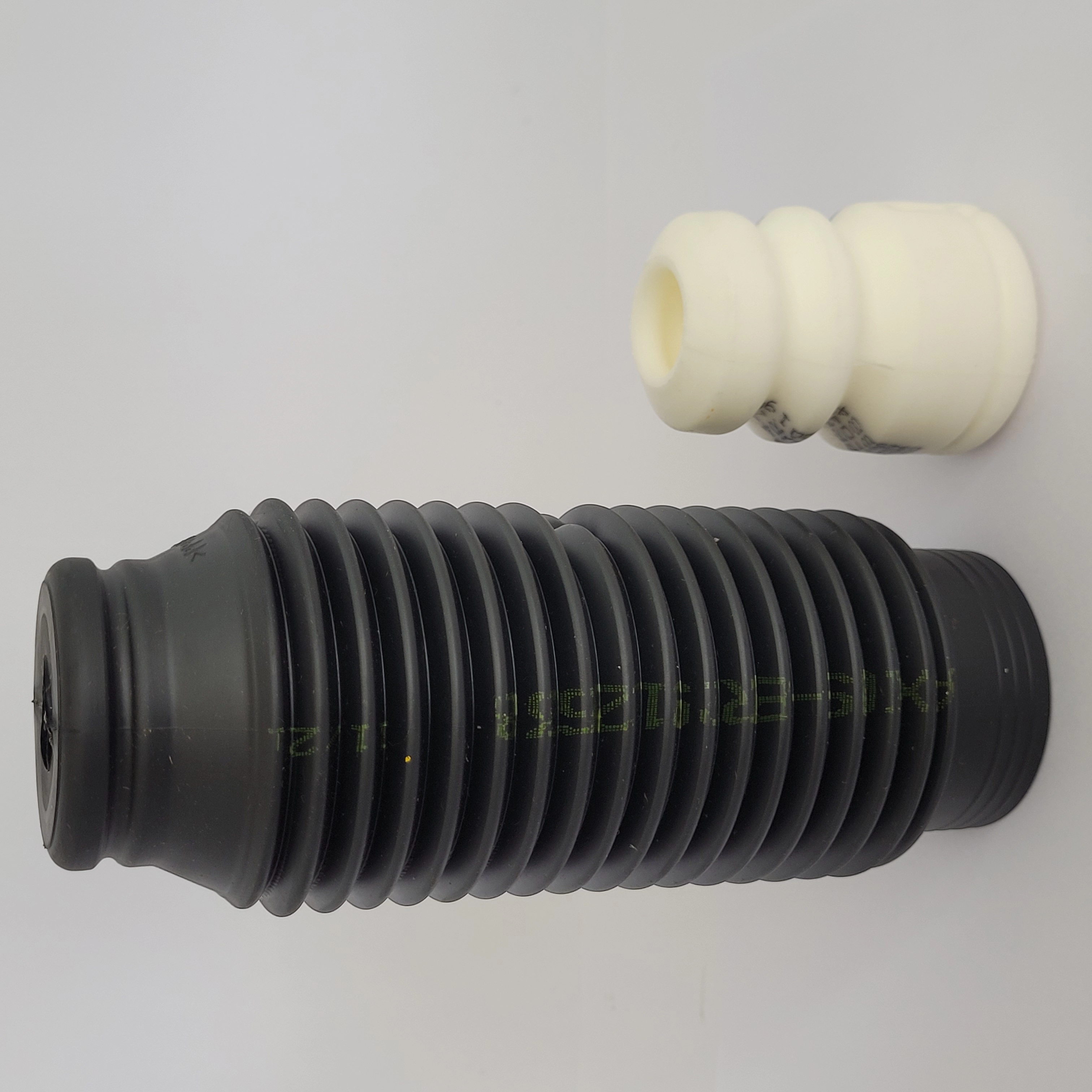 KIT AMORTECEDOR DIANTEIRO KIA PICANTO 06/10 - BATENTE E COIFA