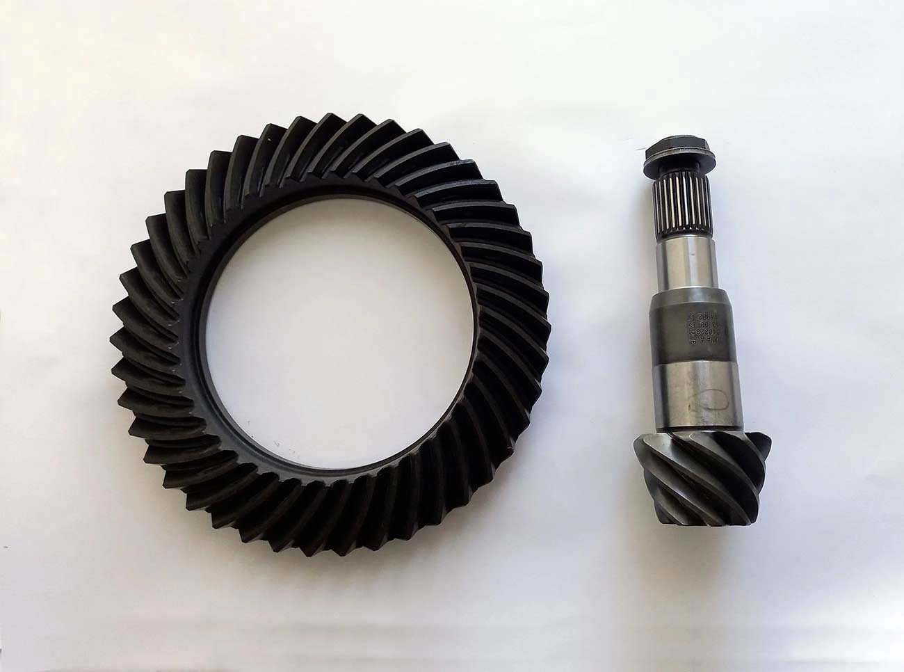 CONJUNTO COROA PINHÃO 43X8 EIXO DANA 284 BRASEIXOS 411 PINHAO 8X43 VW 7.100/8.140 AGRALE 7000/7500