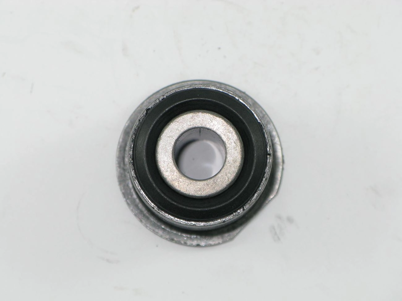 BUCHA TRASEIRA BANDEJA INFERIOR SUSPENSÃO DIANTEIRA GM S-10/BLAZER 1995/2011