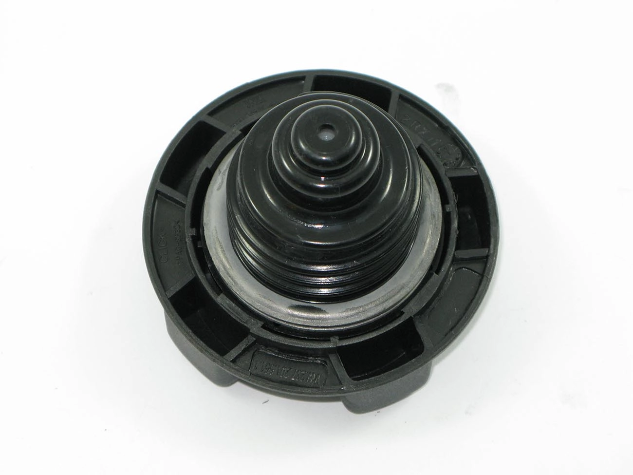 TAMPA PARA TANQUE DE COMBUSTÍVEL VW KOMBI 1997/2005 - C/CHAVES - VALVULADA