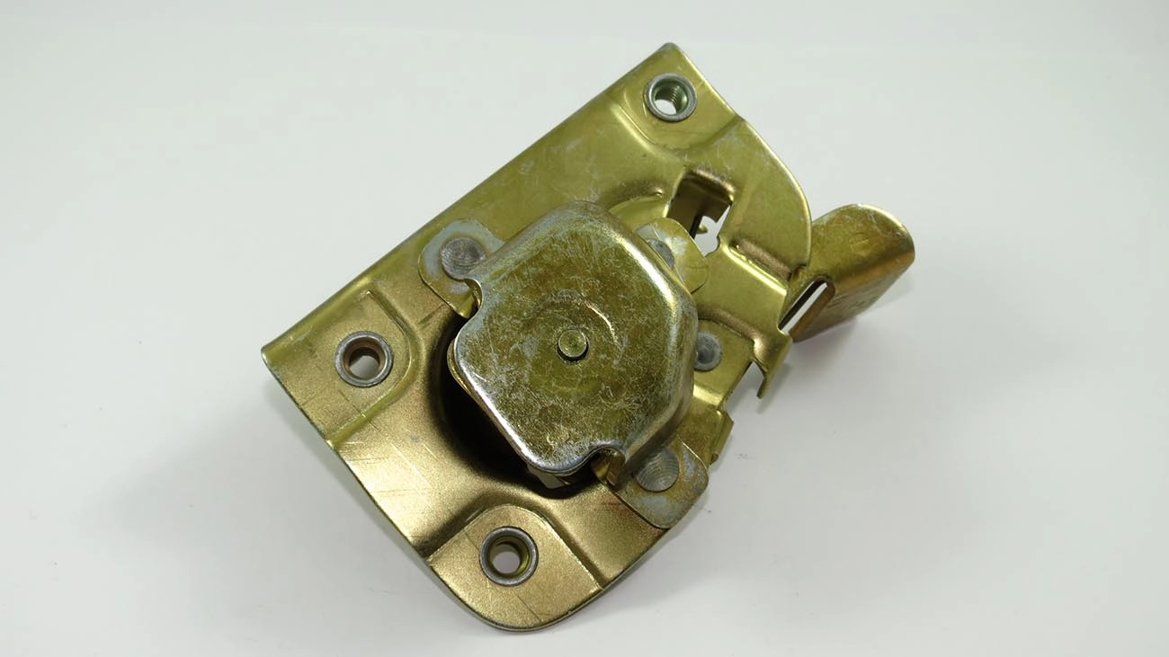 FECHADURA PORTA GM C/D-10/14/15/60/VERANEIO 64/84 - DIREITA