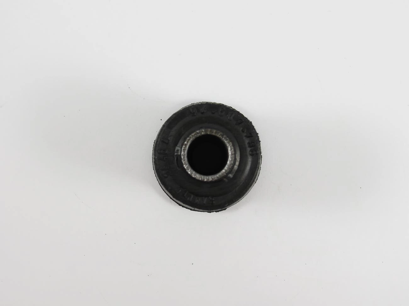 BUCHA BANDEJA INFERIOR GM OPALA/CARAVAN 80/92 - SUSPENSÃO DIANTEIRA
