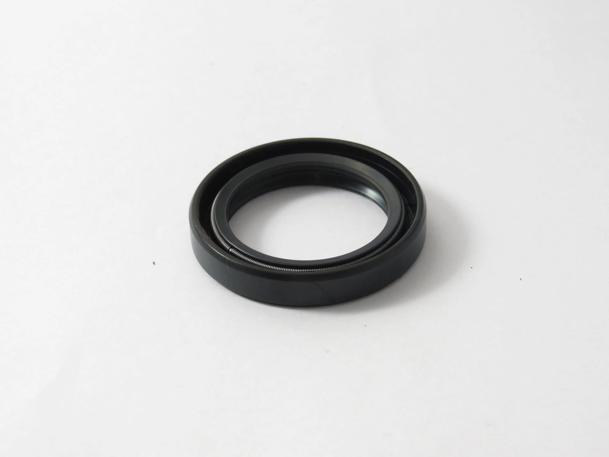 RETENTOR MANGA DE EIXO TROLLER - 33,30X46,05X8MM