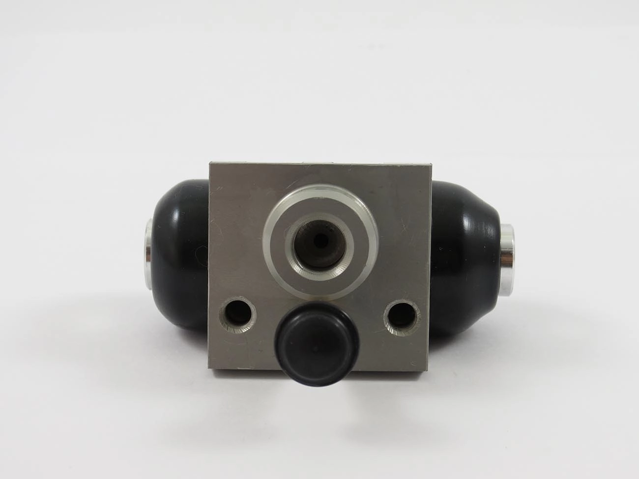 CILINDRO RODA RENAULT LOGAN/SANDERO 1.0 2008/2013 - 19.05 - TRASEIRO