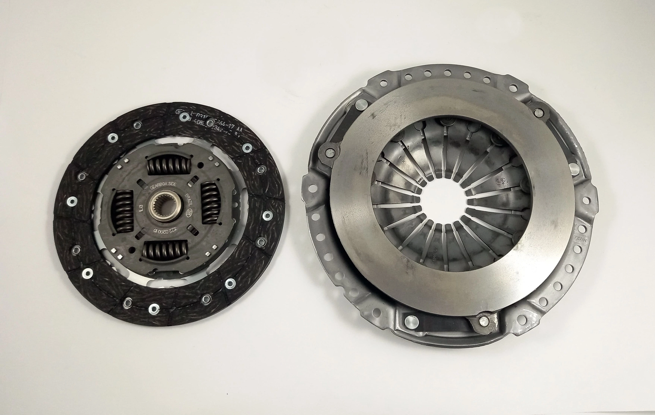 KIT EMBREAGEM GM VECTRA 2.0 8/16V 04.96/2003 - 216MM CAMBIO F-18