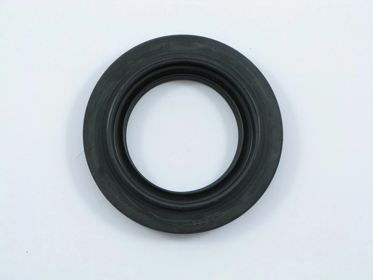 RETENTOR PINHÃO DIFERENCIAL DANA/ALBARUS 47,60X80,25X6,50X16,50MM VW 6.80/6.90/7.90/7.110/7.100/8.140