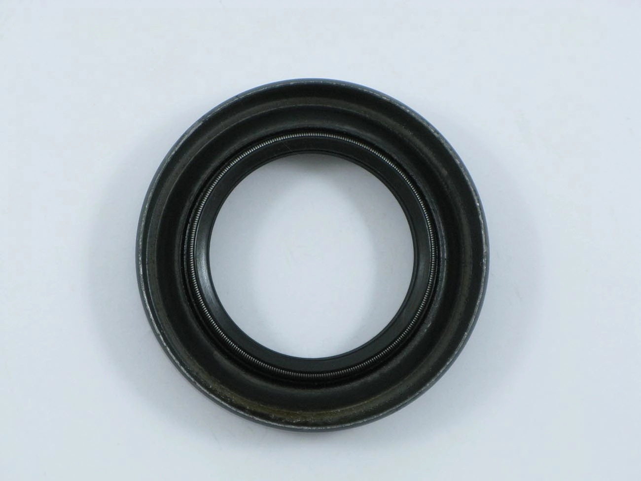 RETENTOR CUBO RODA TRASEIRO BRASEIXOS 35,50X58,20X13,00MM TRASEIRA GM OPALA/CARAVAN 1969/ 35,50X58,20X13MM