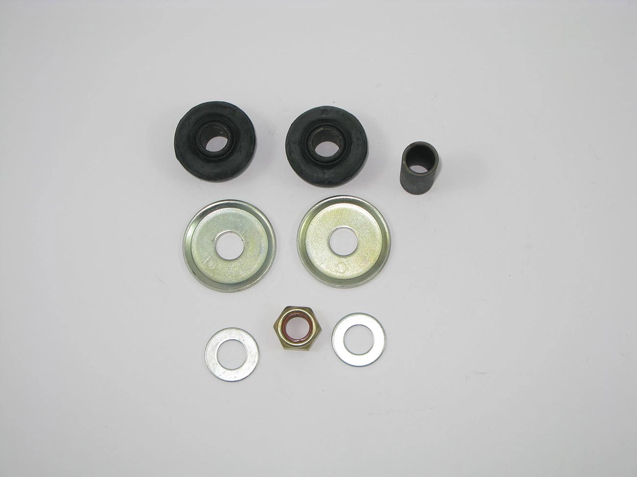 KIT FIXAÇÃO BARRA ESTABILIZADORA PONTA ESTABILIZADOR FIAT UNO/PREMIO/ELBA/FIORINO 84/ PNEUZINHOS P/1 LADO