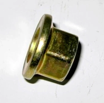 PORCA DE RODA DIANTEIRA/TRASEIRA MB 608/708 - ZINCADA AMARELA - M14X1,5 CHAVE 19MM