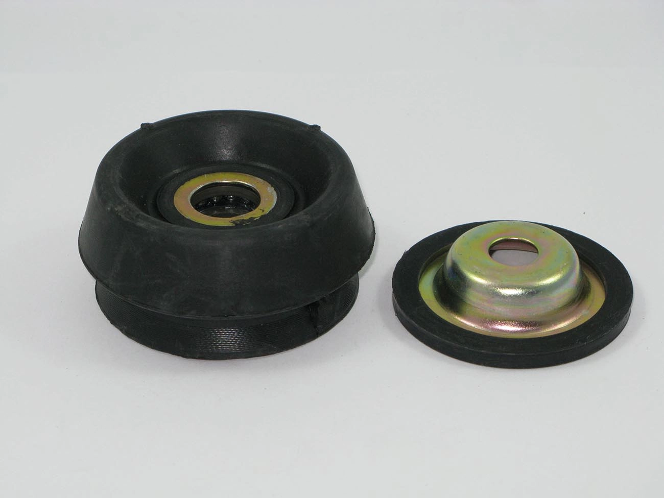 KIT AMORTECEDOR DIANTEIRO COM COXIM MENOR VW GOL/VOYAGE/PARATI /94 C/COXIM