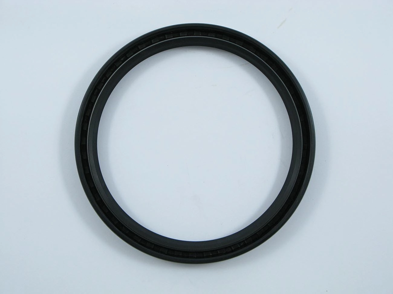 RETENTOR MOTOR TRASEIRO MWM TODOS