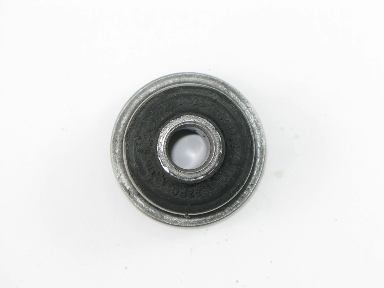 BUCHA TRASEIRA QUADRO MOTOR 12 MM SUSPENSAO VW SANTANA/QUANTUM 95/ 12MM