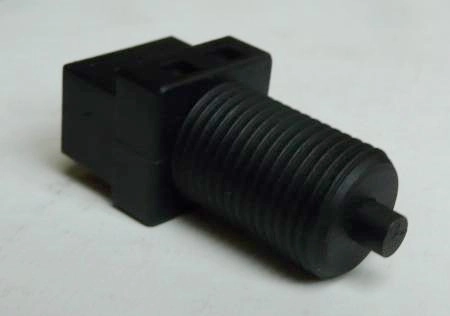 INTERRUPTOR DE  FREIO - RENAULT TODOS - C/CAMBIO MECANICO