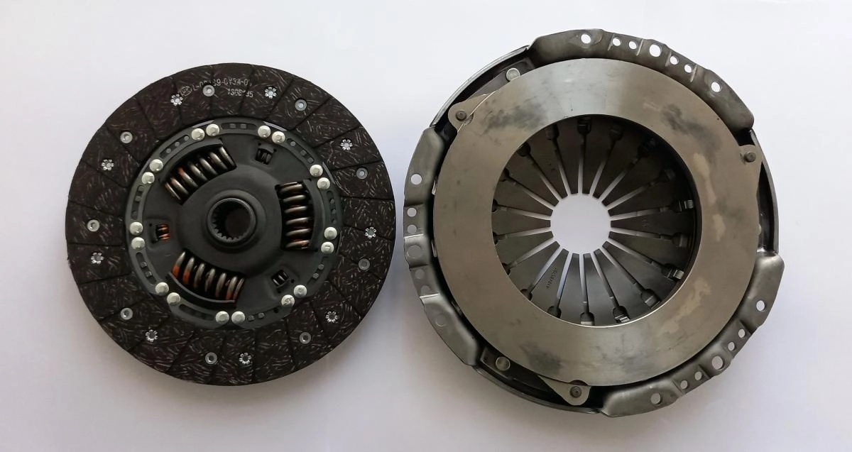 KIT DE EMBREAGEM TOYOTA HILUX 3.0 TURBO 2001/2005  260MM - EXCETO SW4 - CÂMBIO MANUAL