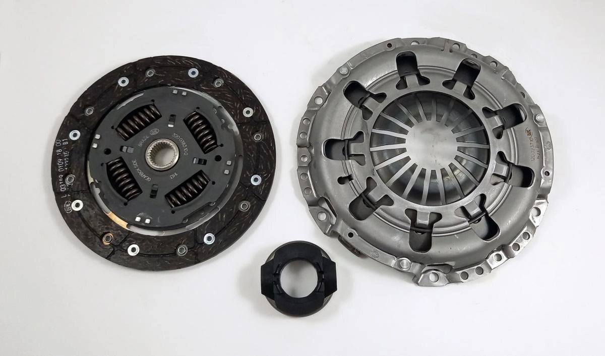 KIT DE EMBREAGEM - VW GOL/PARATI 1.0 TURBO 16V 05.2000/ - 200MM