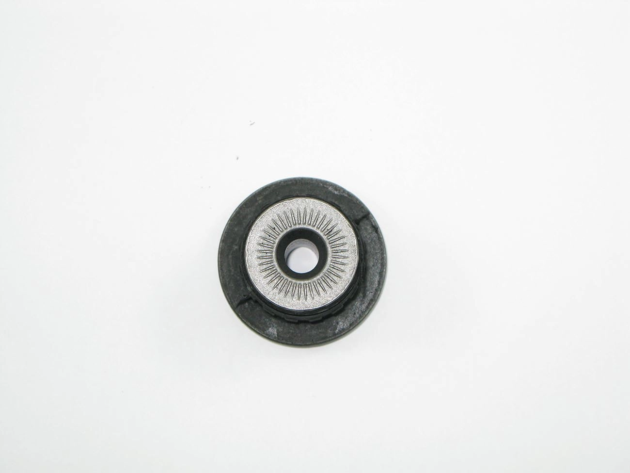 BUCHA DIANTEIRA QUADRO MOTOR SUSPENSÃO FURO 10MM VW GOL/VOYAGE/SANTANA 1.8 /1996