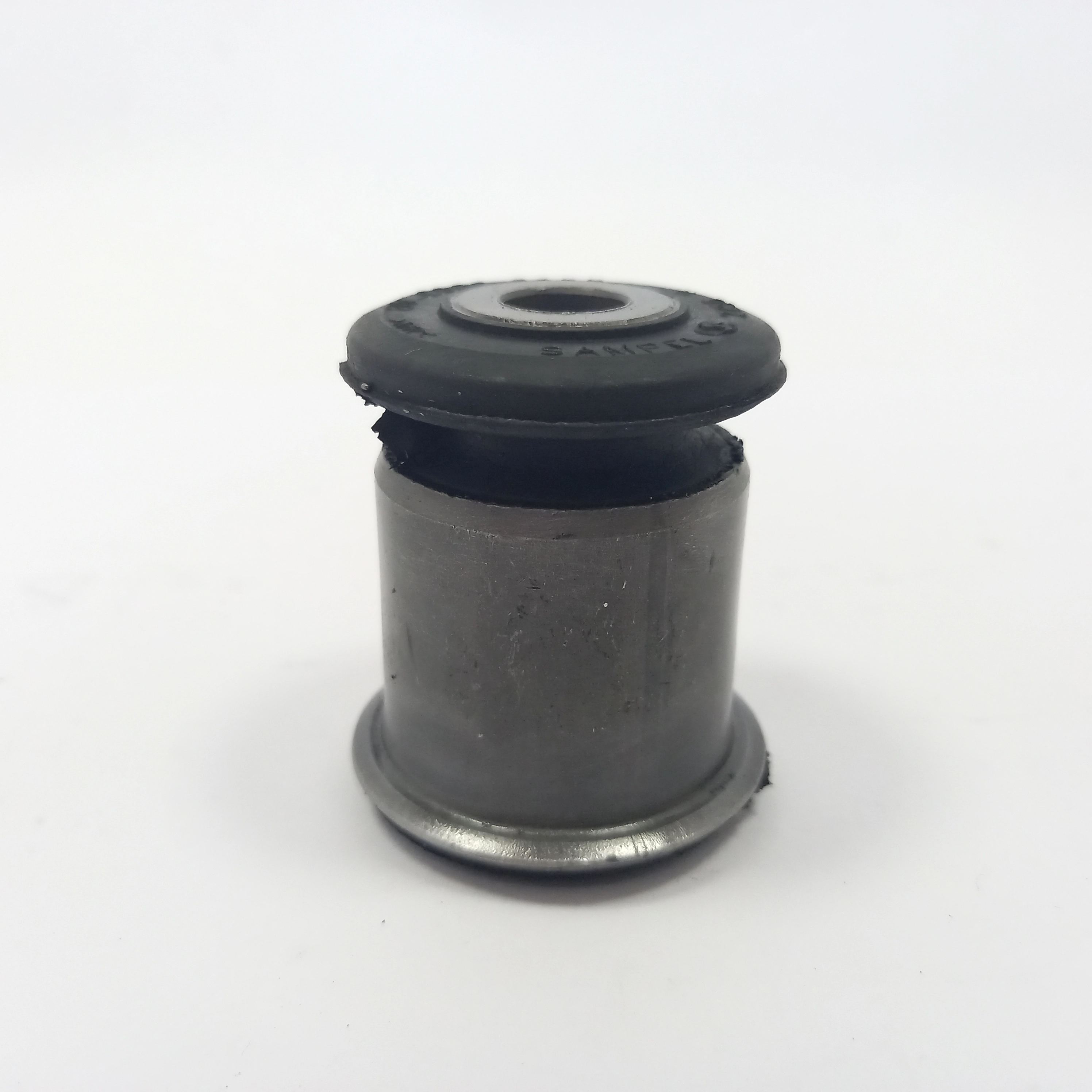 BUCHA DIANTEIRA BANDEJA DIANTEIRA FORD ECOSPORT 08/12 - FIESTA 08/14 - KA 10/13