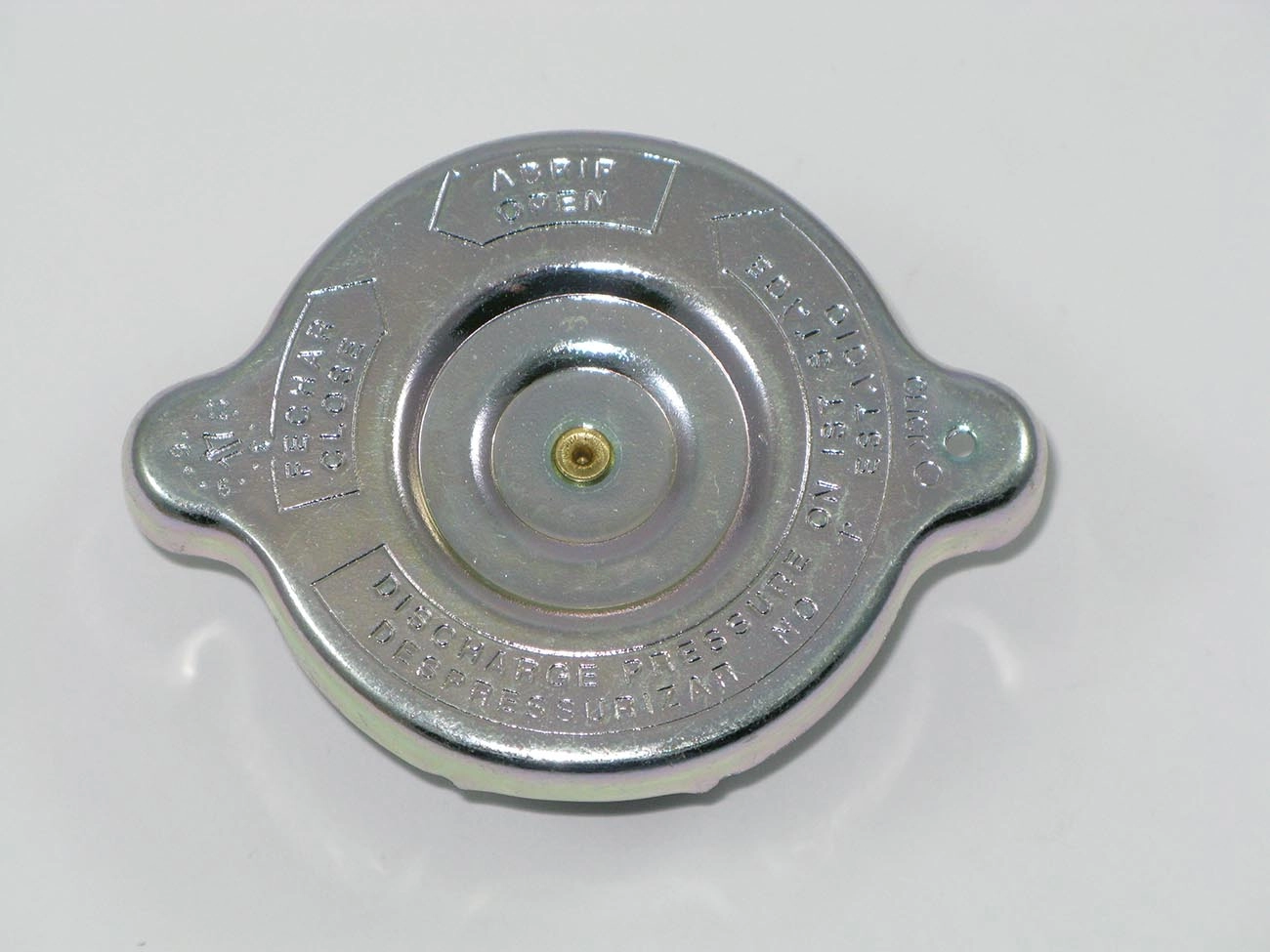 TAMPA RADIADOR VW PASSAT/GOL/VOYAGE/PARATI/SAVEIRO /86 = MF-11
