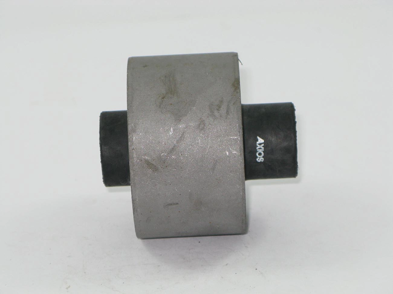 BUCHA BANDEJA DIANTEIRA MITSUBISHI COLT 95/97 - LANCER 95/ - SUSPENSÃO DIANTEIRA
